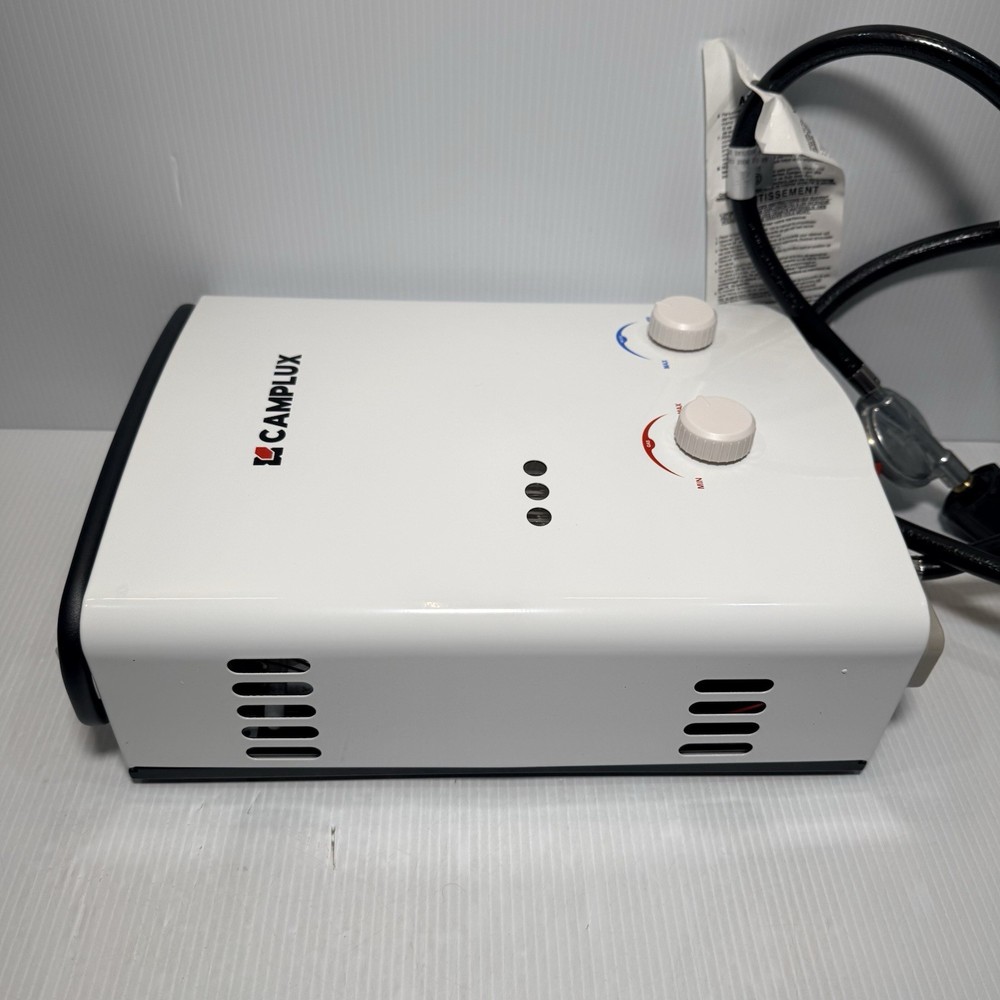 Camplux Model AY132 Outdoor Portable Tankless Water Heater 28000 BTU/hr - White