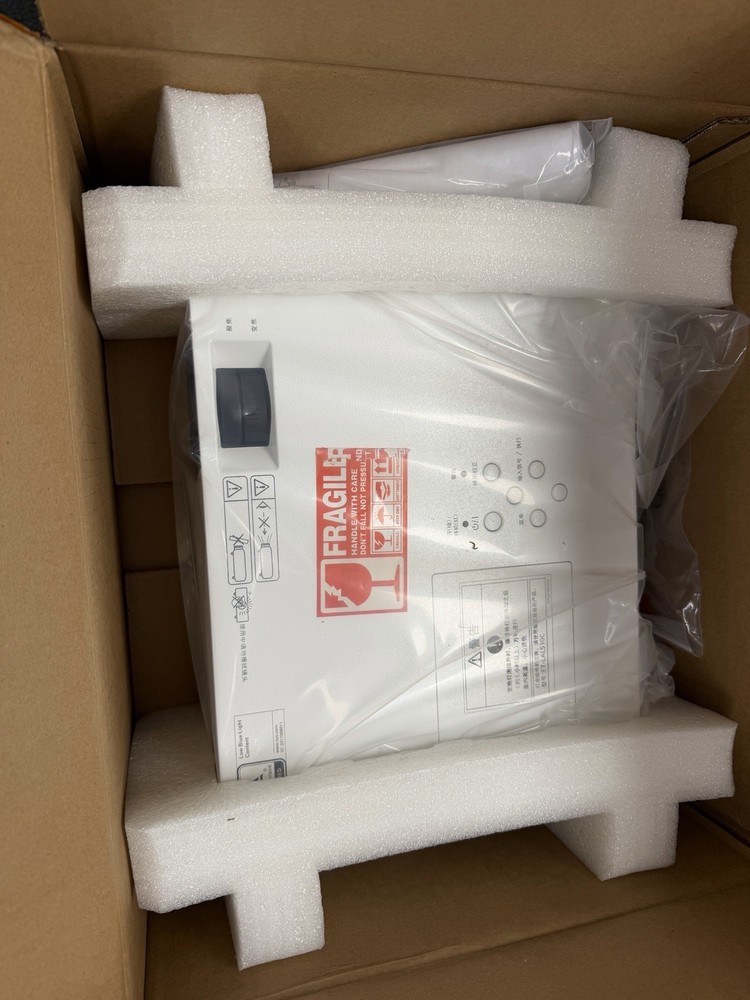 Panasonic PT-VX430 Projector ( not original)