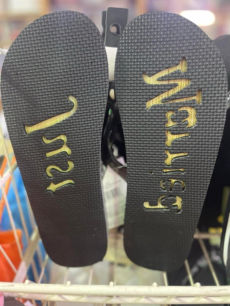 Just Married Flip Flops. ( Medium ) 11-12 Size. Honeymoon Fun.