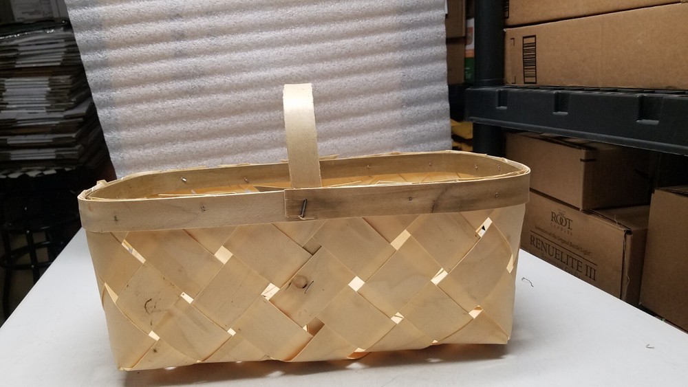Weaved Wood Basket with Handle (C)