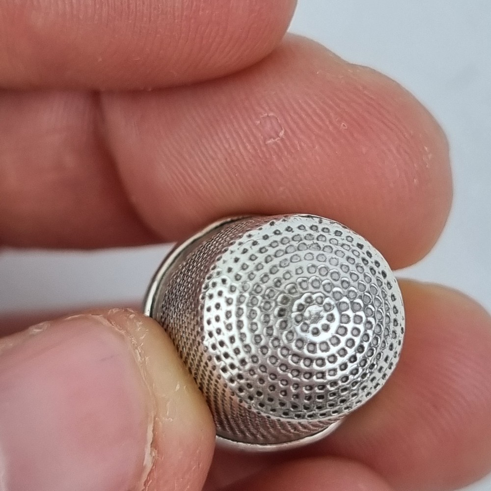 Antique Solid Silver Thimble Birmingham 1898 James Swann
