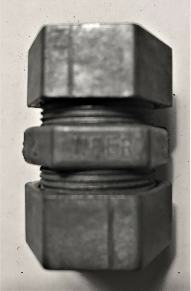 CONNECTOR, 3/4" DIE CAST E.M.T.COUPLING COMPRESSION TYPE CONCRETE TIGHT TC612