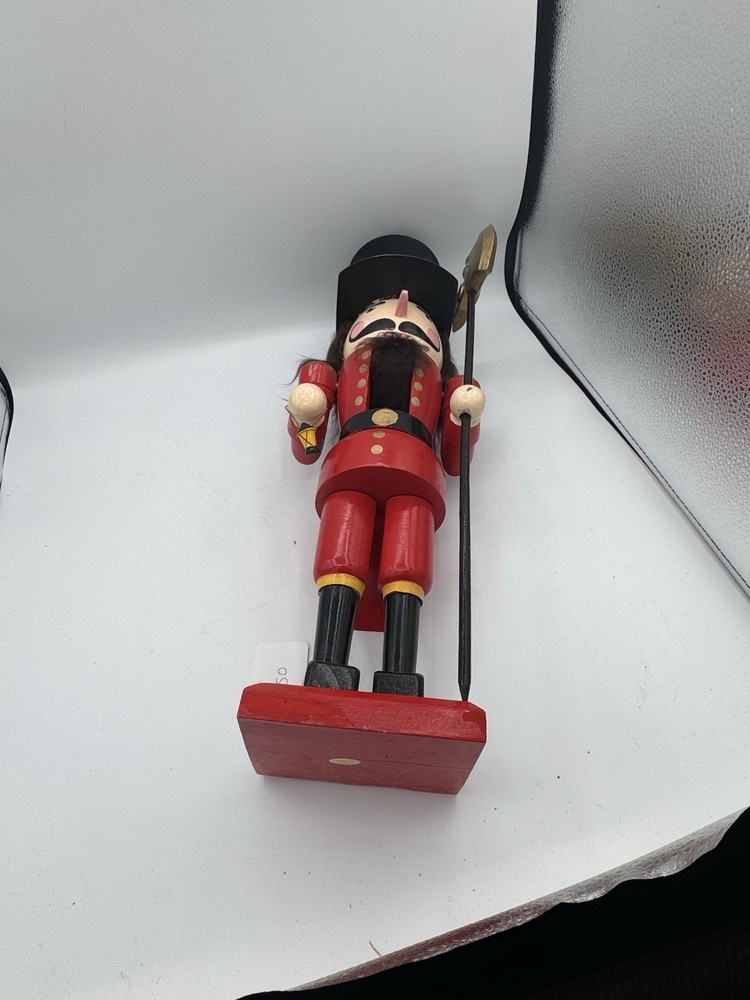 20 Inch Vtg Nutcracker Guard