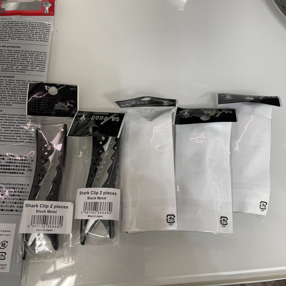 YS park Clips And Combs Pack
