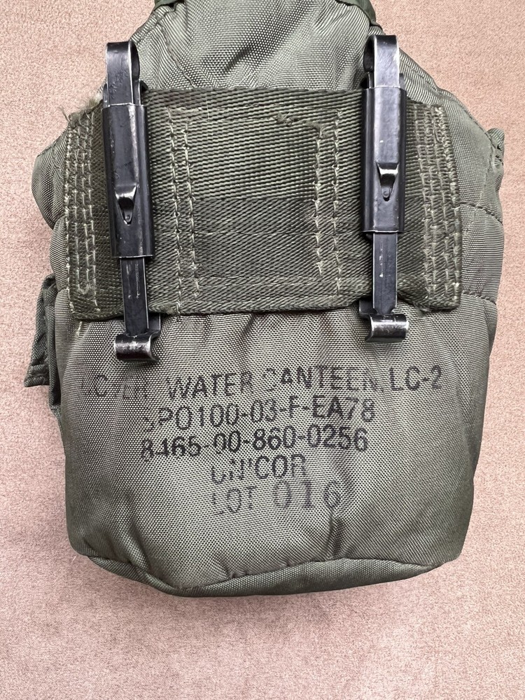 US Military Issue Canteen w/Cover