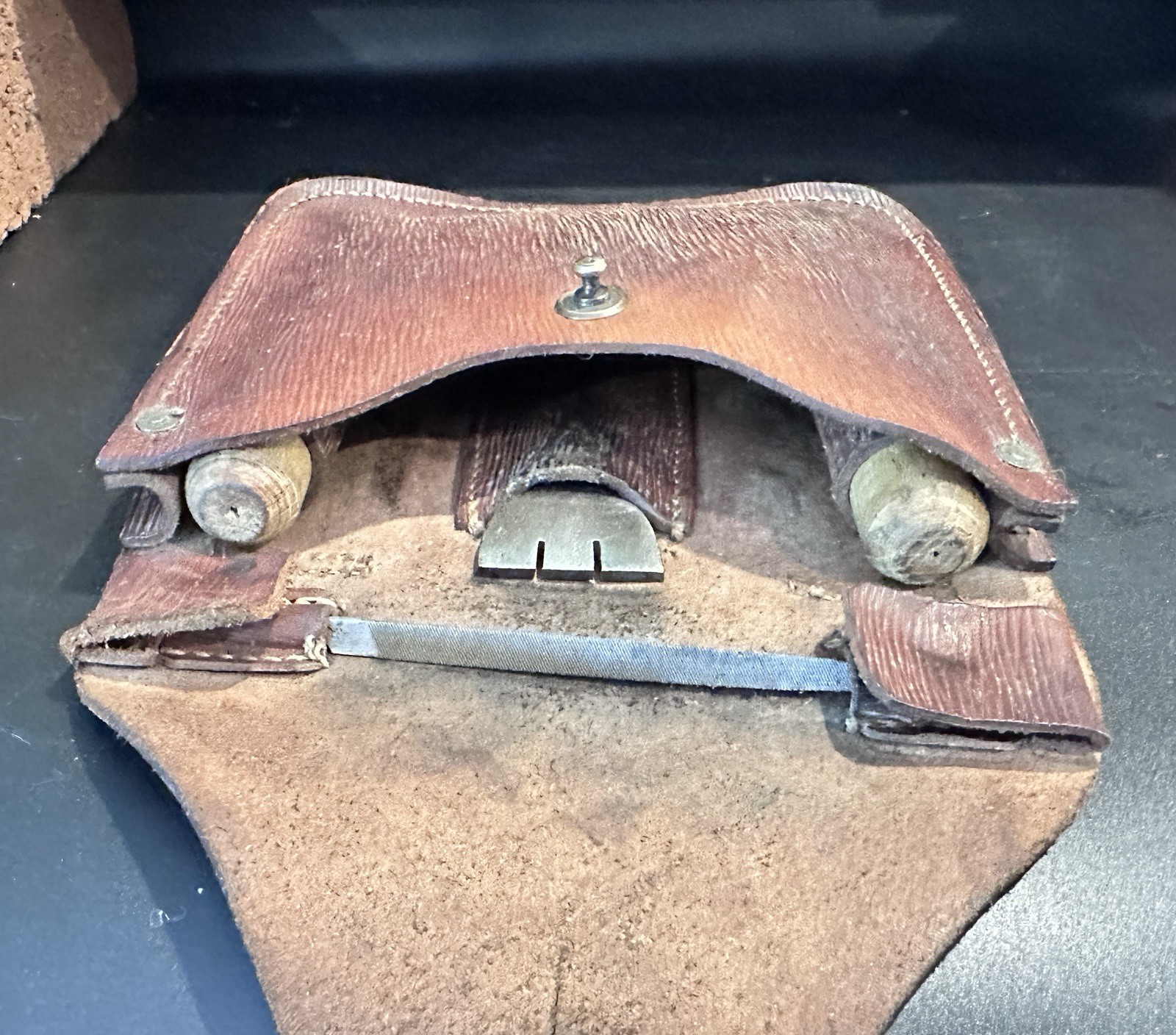 WW2 British Army Sapper’s Portable Chain Saw in Leather Case with Handles & File