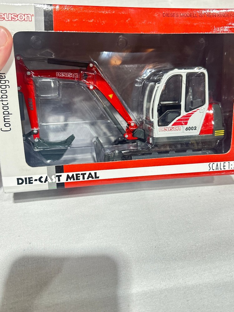 Neuson 6002 Compact Excavator By DCP 1/25th Scale