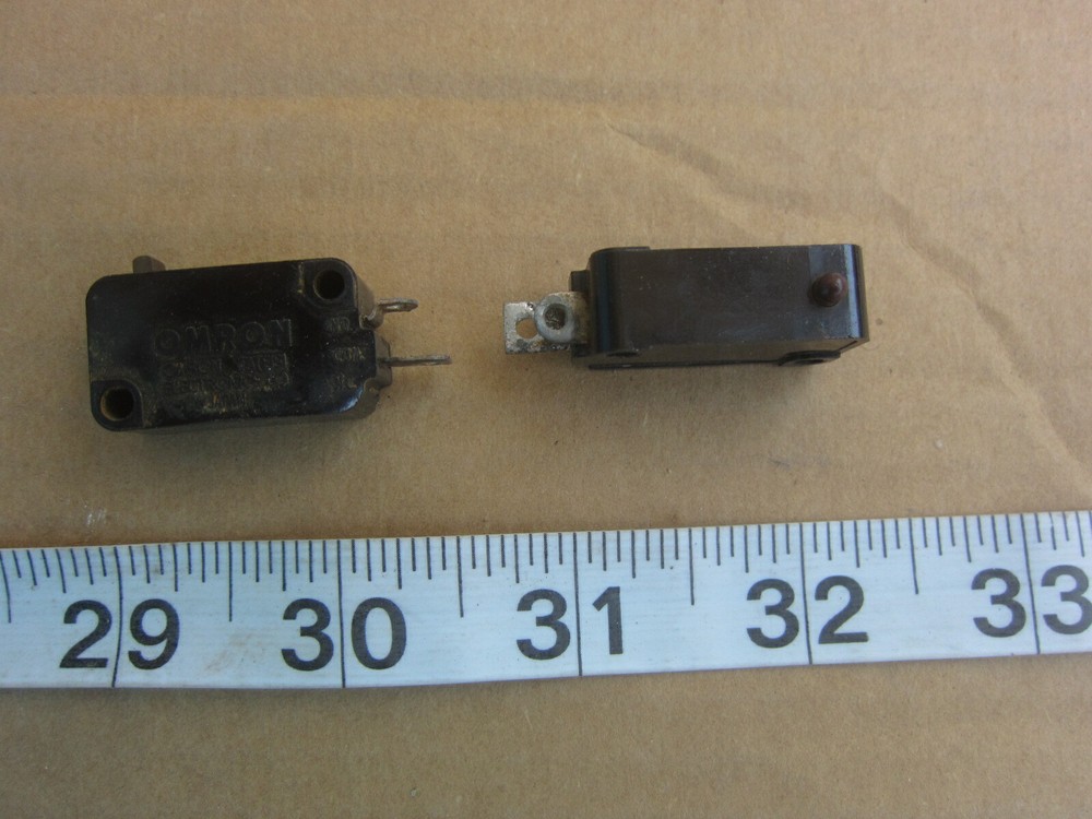 Omron LV-3H-3A-S NO Limit Switch, Used