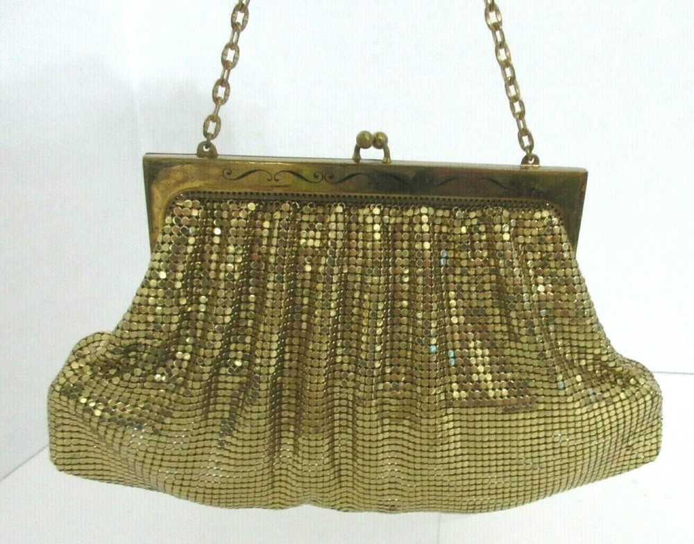 GOLD MESH WHITING & DAVID EVENING BAG