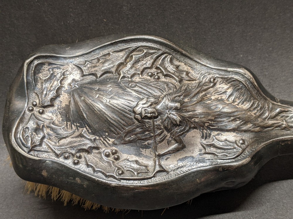 Beautiful Victorian vanity brush