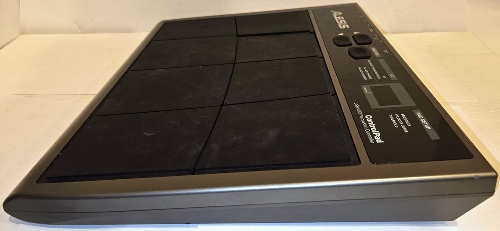 ALESIS ControlPad USB/MIDI Percussion Controller Pad for MIDI & DAW plugins