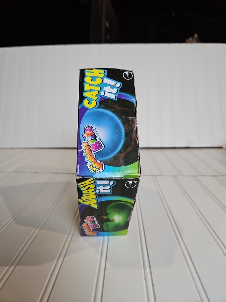 Super Wubble Brite With Wubble Pump - Changes Colors