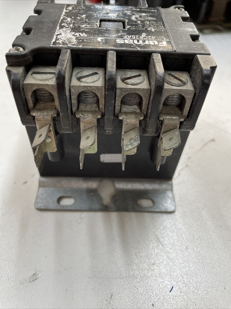 FURNAS 42CF25AF 120V Coil 4 Pole