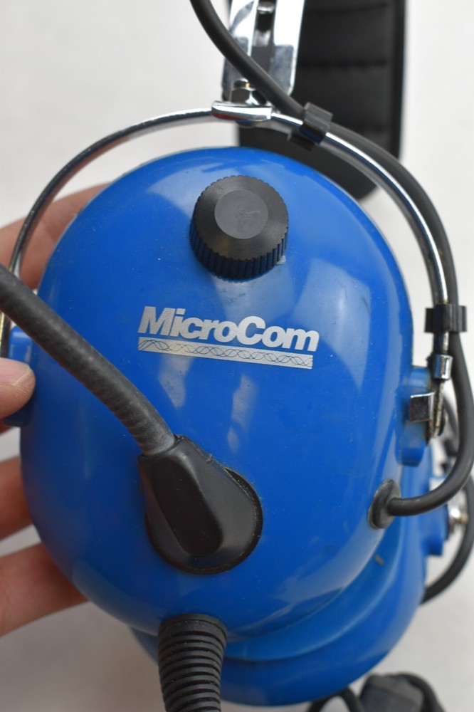 MicroCom Aviation Headset M-60 Headset w/ Mic
