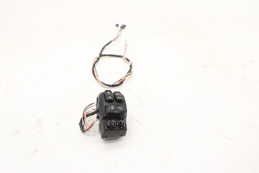 2015 Harley Davidson Touring Road Electra Street Right Control Switch Pack