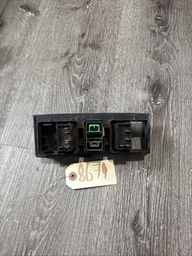 Volvo VNL SWITCH PANEL Dash Panel - Used | P/N 3175616