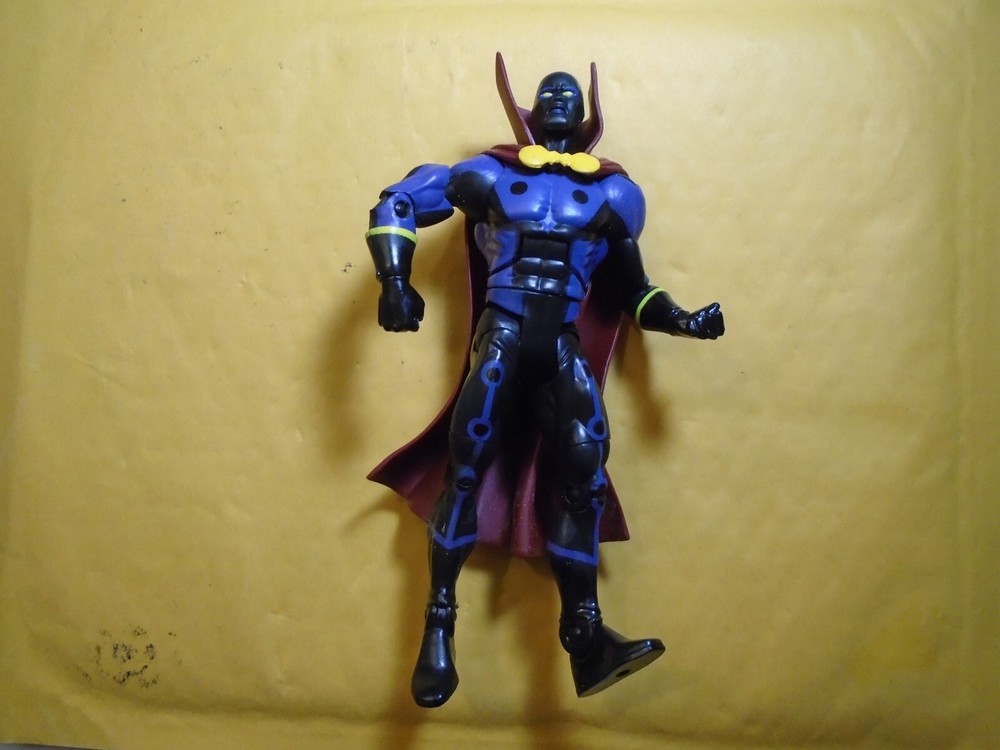 DC  UNIVERSE CLASSIC ACTION FIGURE, FIGURES  ( DR. IMPOSSIBLE ) FREE SHIP