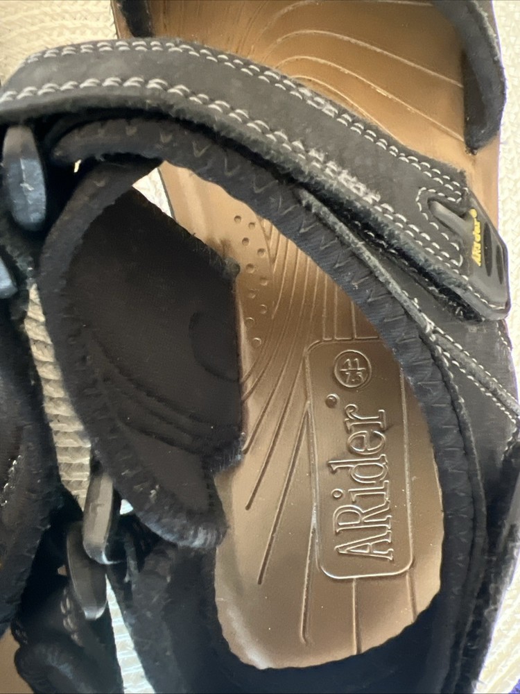 ARider Unisex Sandals Size 10