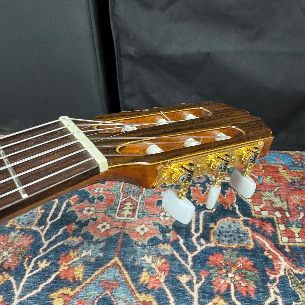 Takamine 32-C Solid Spruce Top Classical Concert - 2018