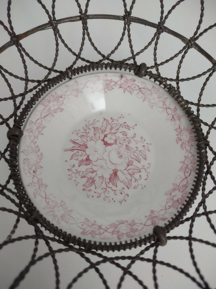 wire baskets vintage