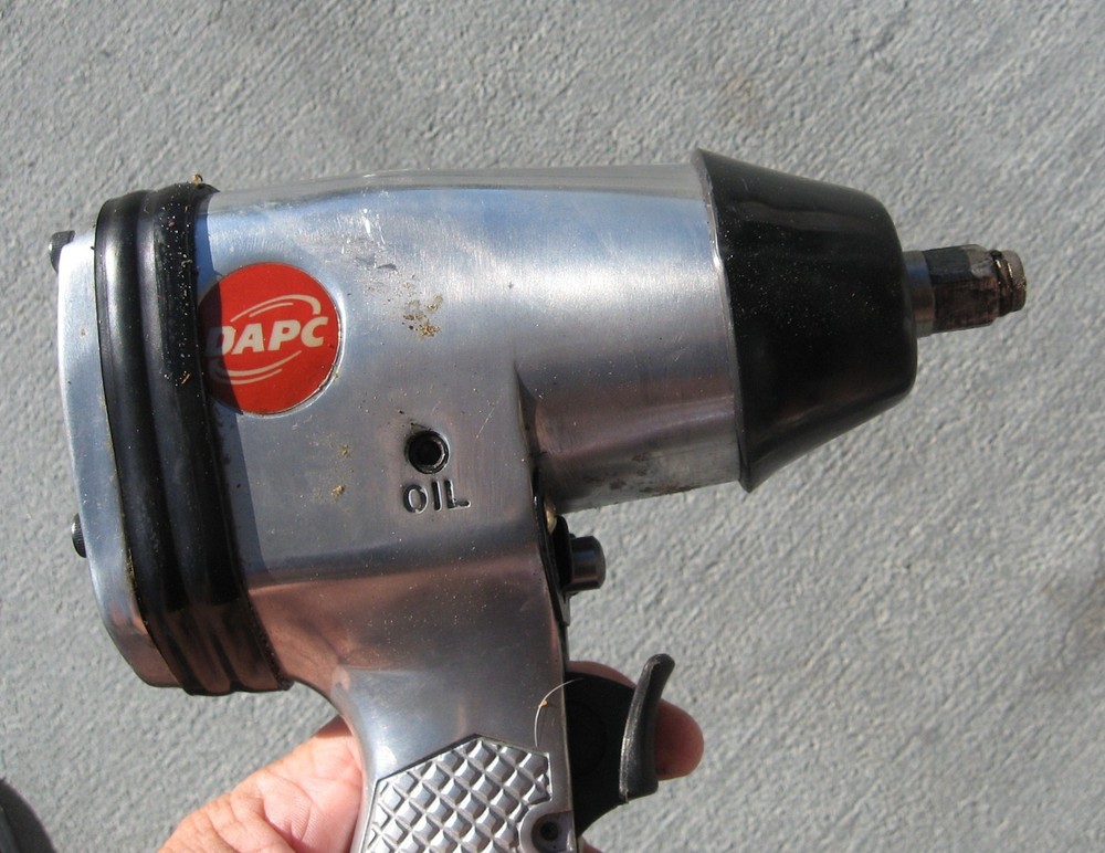 DeVilbiss DAPC Pneumatic Tool Kit ATK70, Impact, Grinder, Ratchet, Chisel,Duster