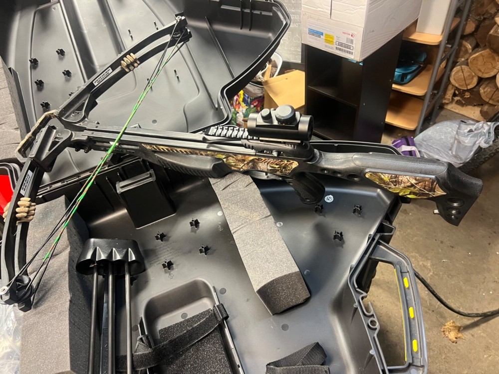 Barnett Jackal Crossbow