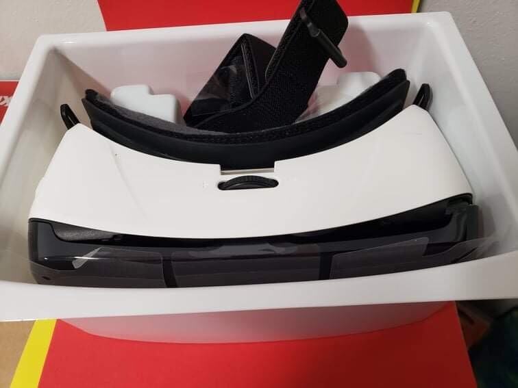 Samsung Gear VR Note5/S6edge/S6/S7/S7Edge New Open Box
