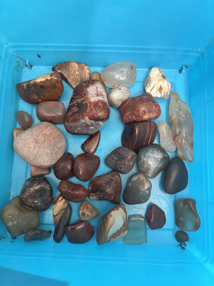 1lb Bags Mixed Rocks (Read Description) For Tumbling