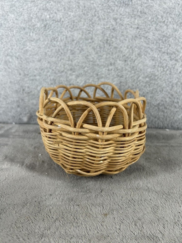Vintage Small Wicker Woven Storage Basket 3.5" X 5"