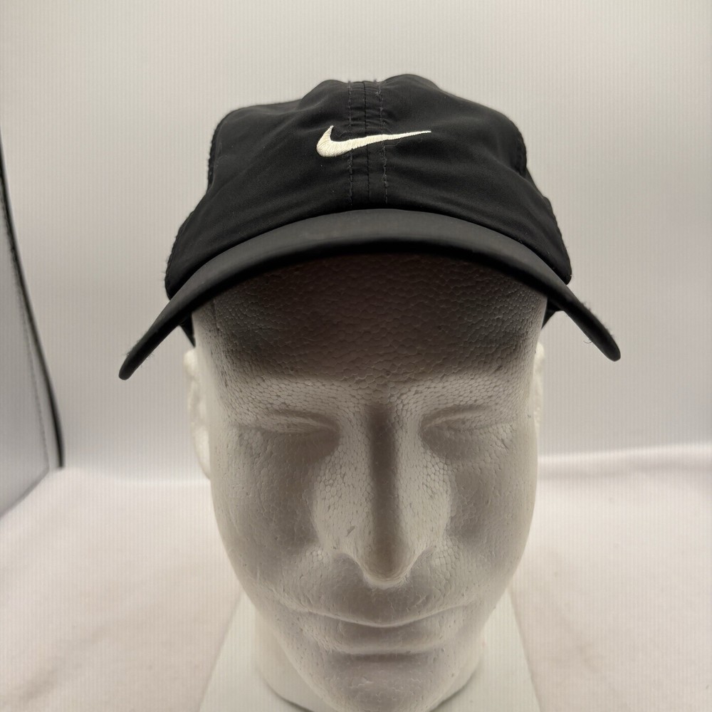 Nike featherlight dri-fit women's? *(seems small) lightweight hook loop