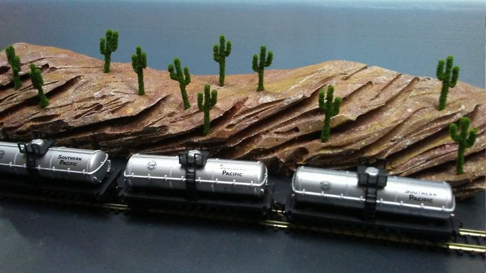 N Scale Cactus, Dozen