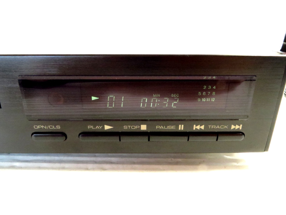 ROTEL RCD-951 Stereo Compact Disc Player, Tested Works Great