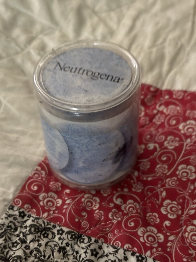 Neutrogena Microdermabrasion Puffs
