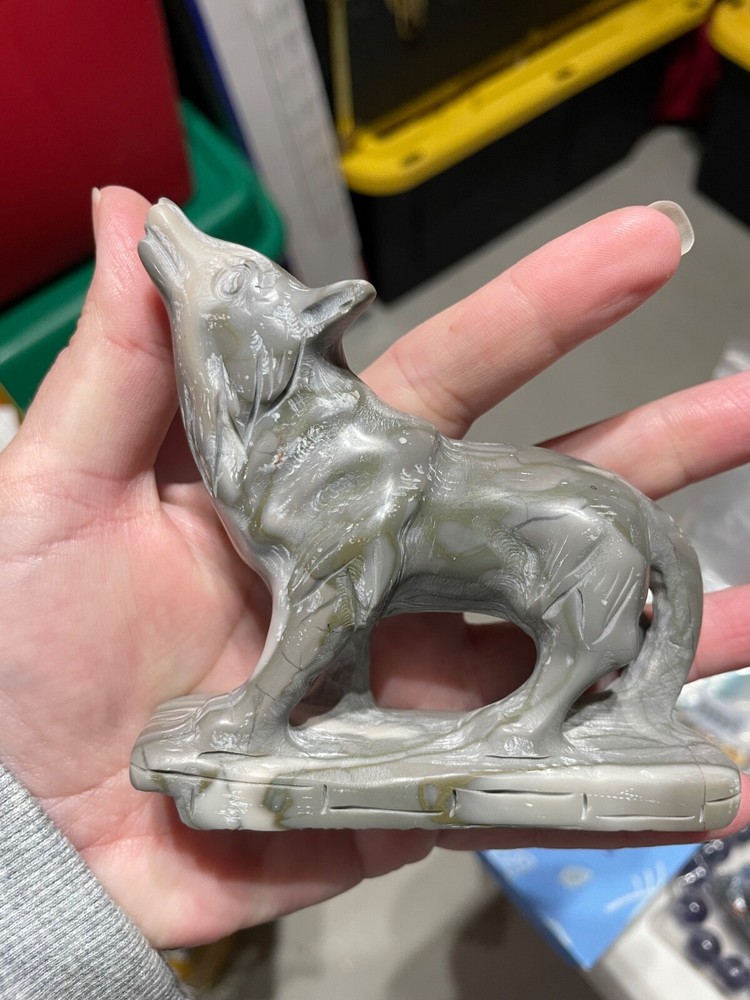 Wolf carving