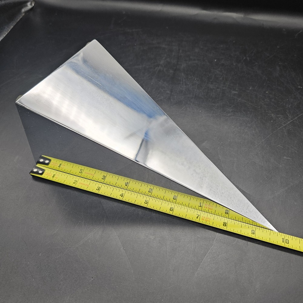 MCM Stainless Pyramid 10"