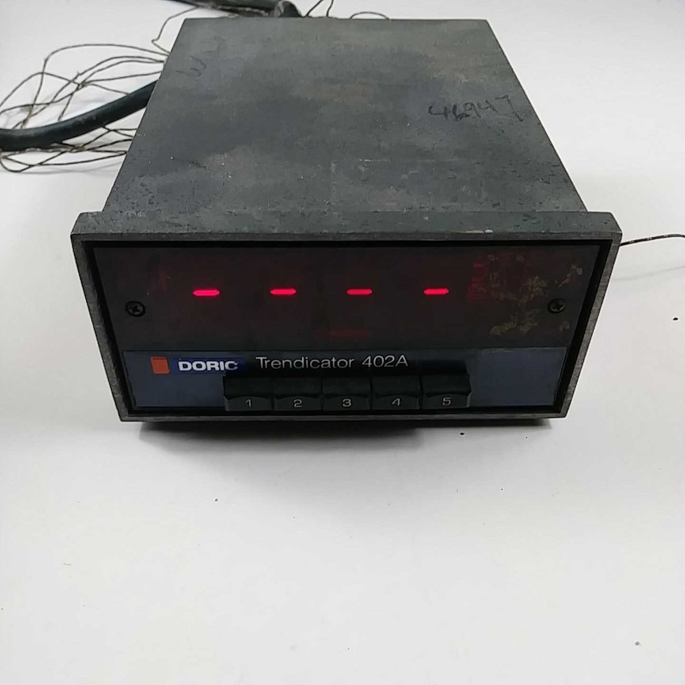 Doric Trendicator 402A Temperature Indicator Module, Powers Up, Parts/Repair