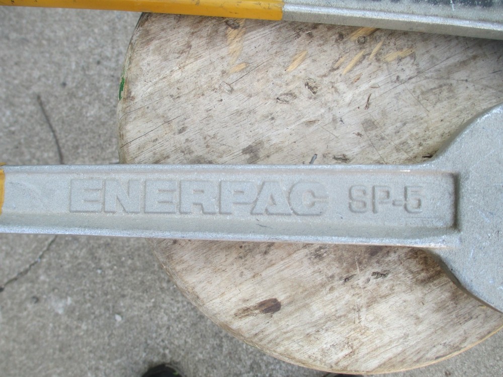 Enerpac SP-5 Manual Hand Stud Punch