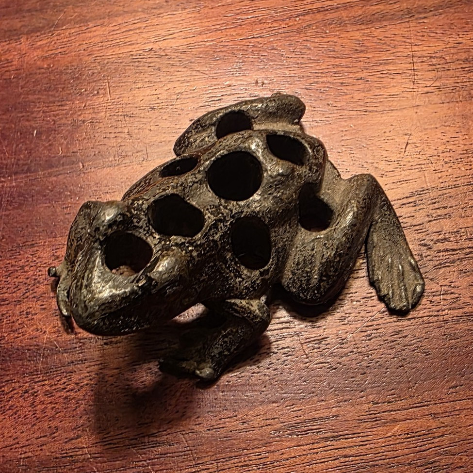 Cast Iron Flower Frog Holder – Frog Design