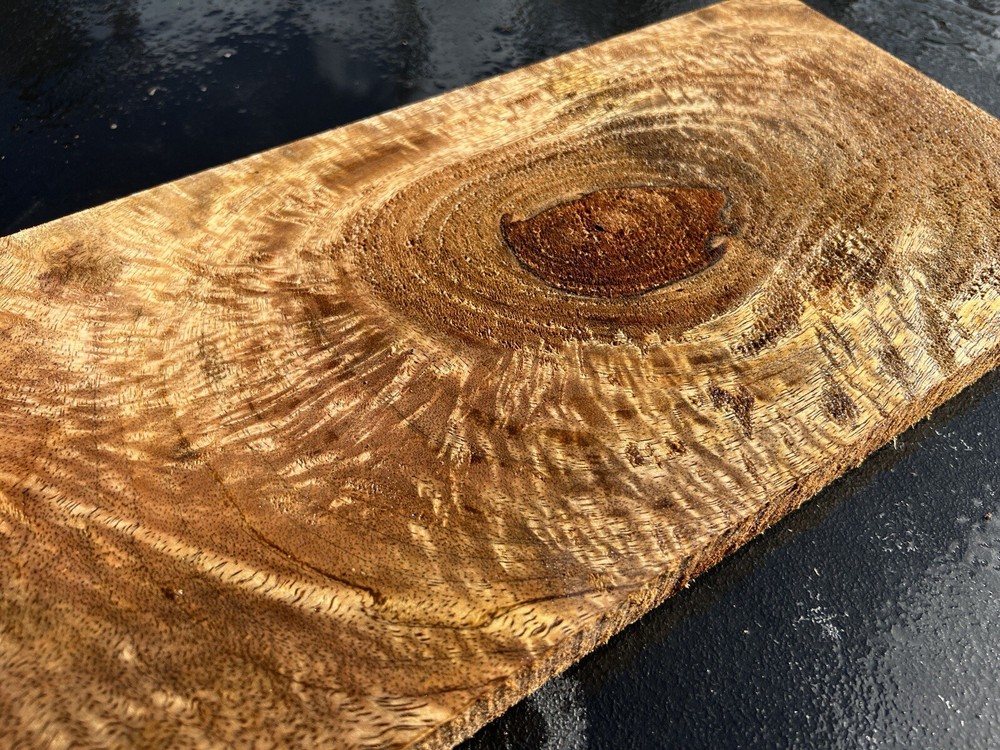 Hawaiian Curly Mango Board #14106