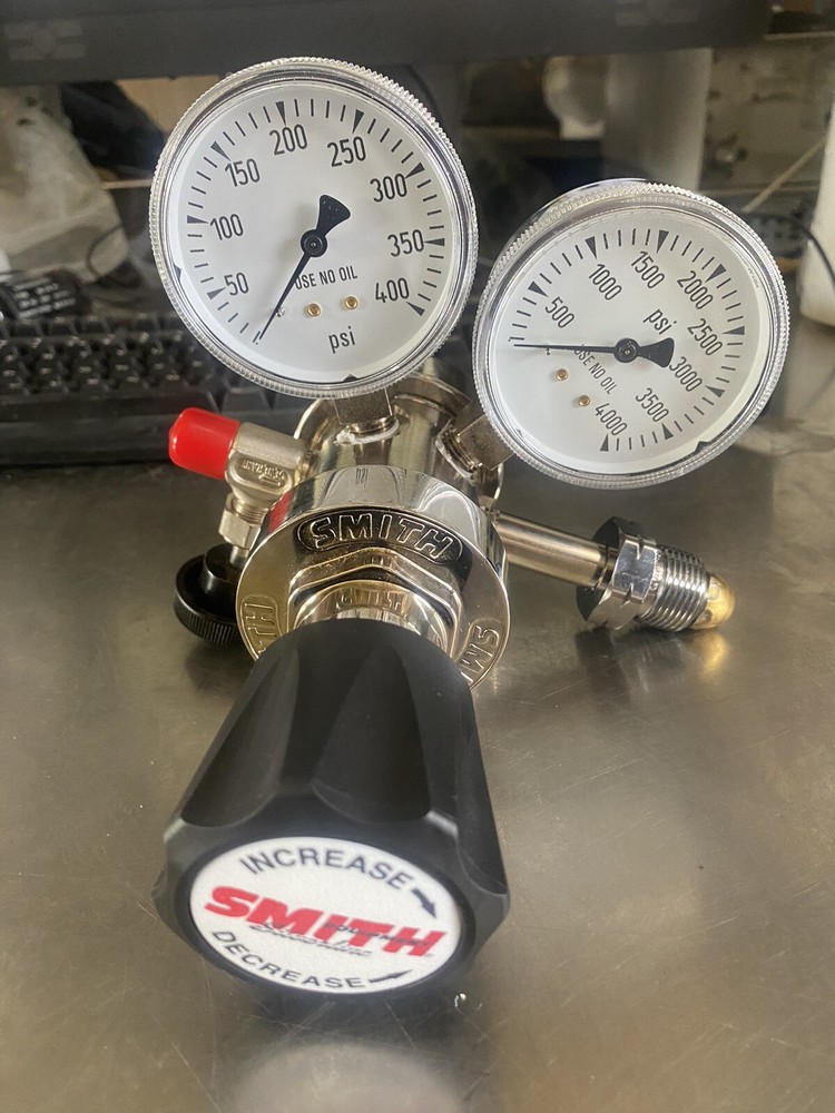 smith general purpose two stage regulator