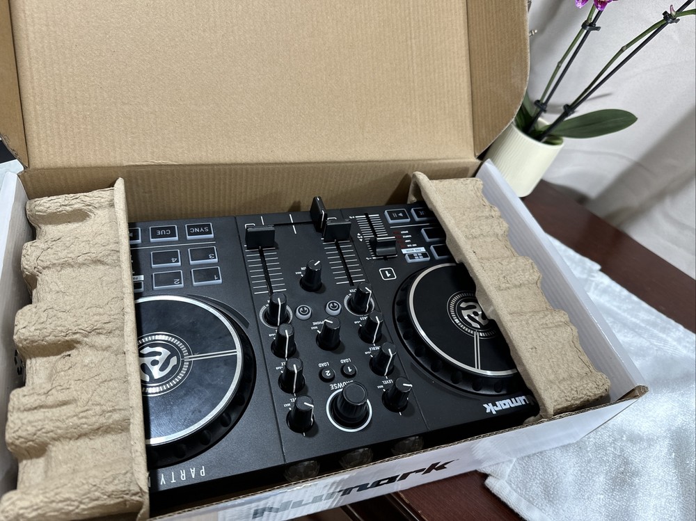 Numark Party Mix II Double Deck Controller with Party Lights NO Power Cord