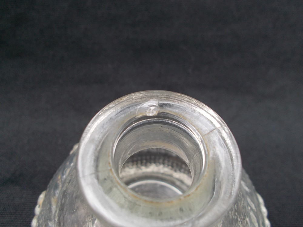 Antique Embossed Daisy Pattern Inkwell/Perfume Glass Bottle