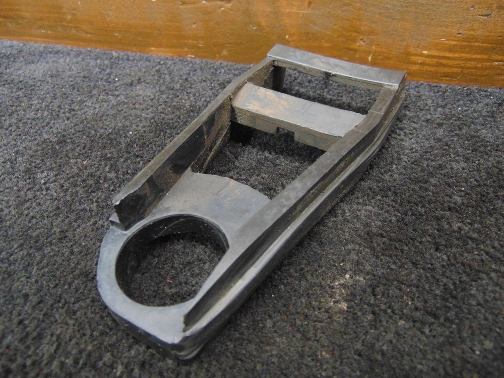 SUZUKI GSF600 BANDIT MK2 CHAIN RUNNER GUIDE SWING ARM PROTECTOR