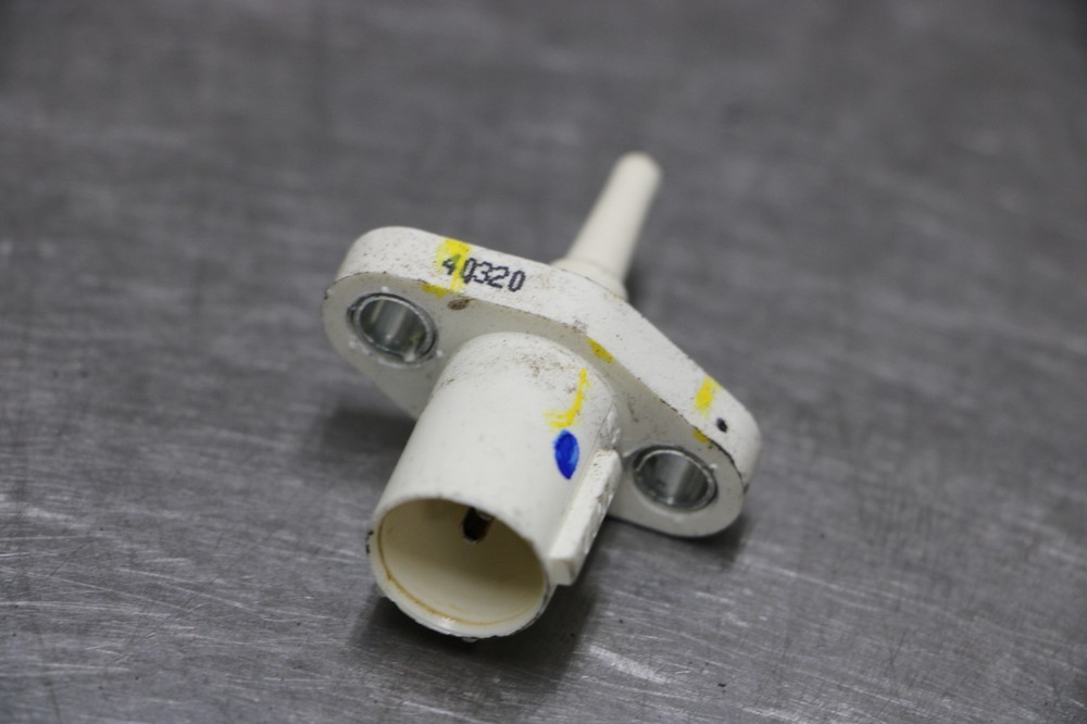 14-15 HONDA INTERCEPTOR 800 VFR800 Air Temperature Temp Sensor