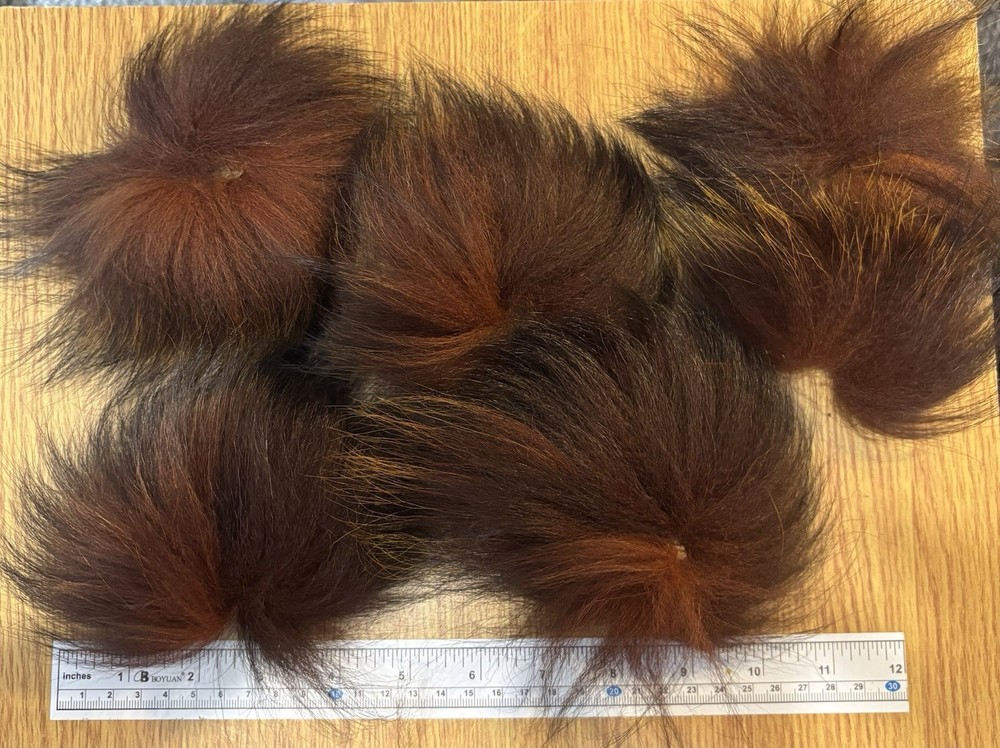 1 x Arctic  Silver Fox Tail Piece. Cinnamon