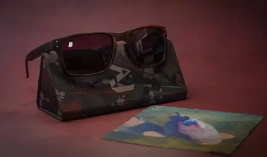 OMC ONE MORE CAST PeekaBoo Sunglasses