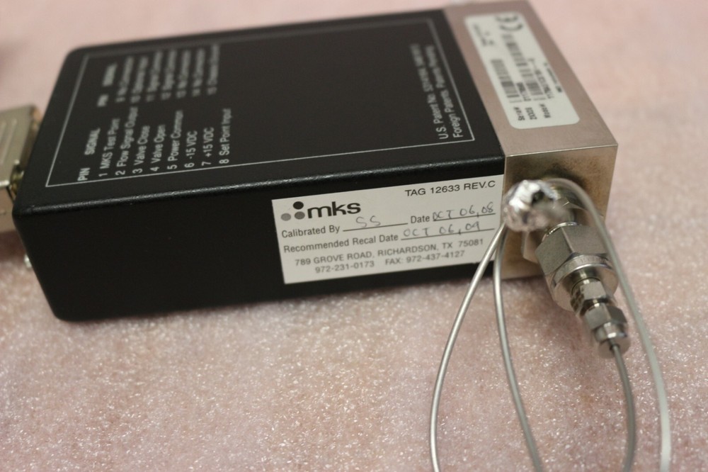 MKS Instruments 1179A51CS1BV-S Gas: He Flow: 50 sccm Mass-Flo Controller