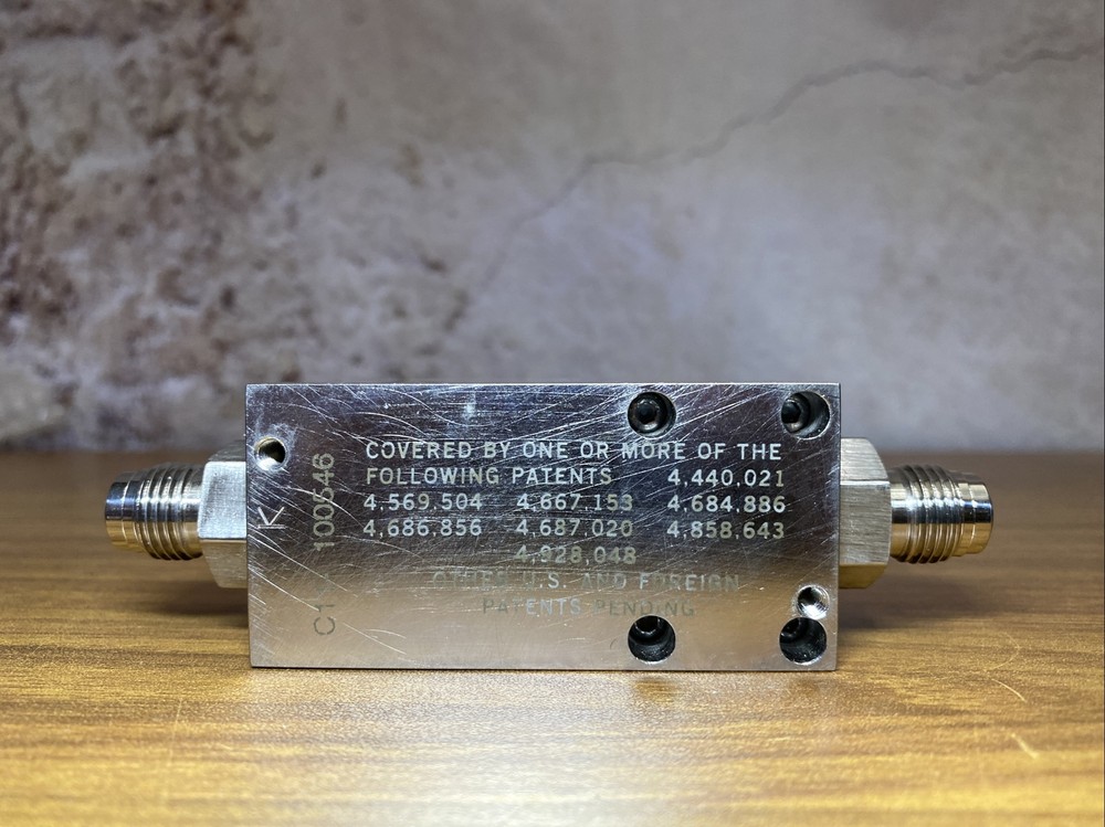 Unit UFC-1100A Mass Flow Controller MFC, N2, 5 SLM E1