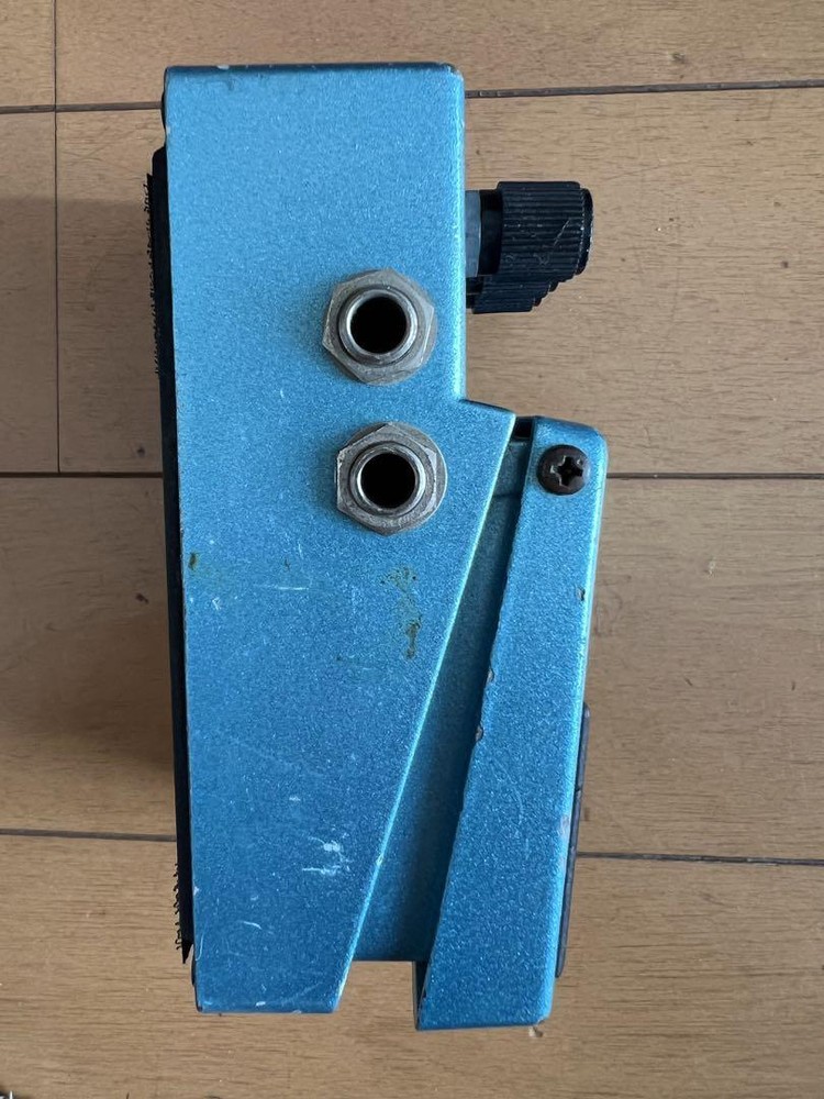 BOSS CE-3 Chorus Guitar Effects Pedal used