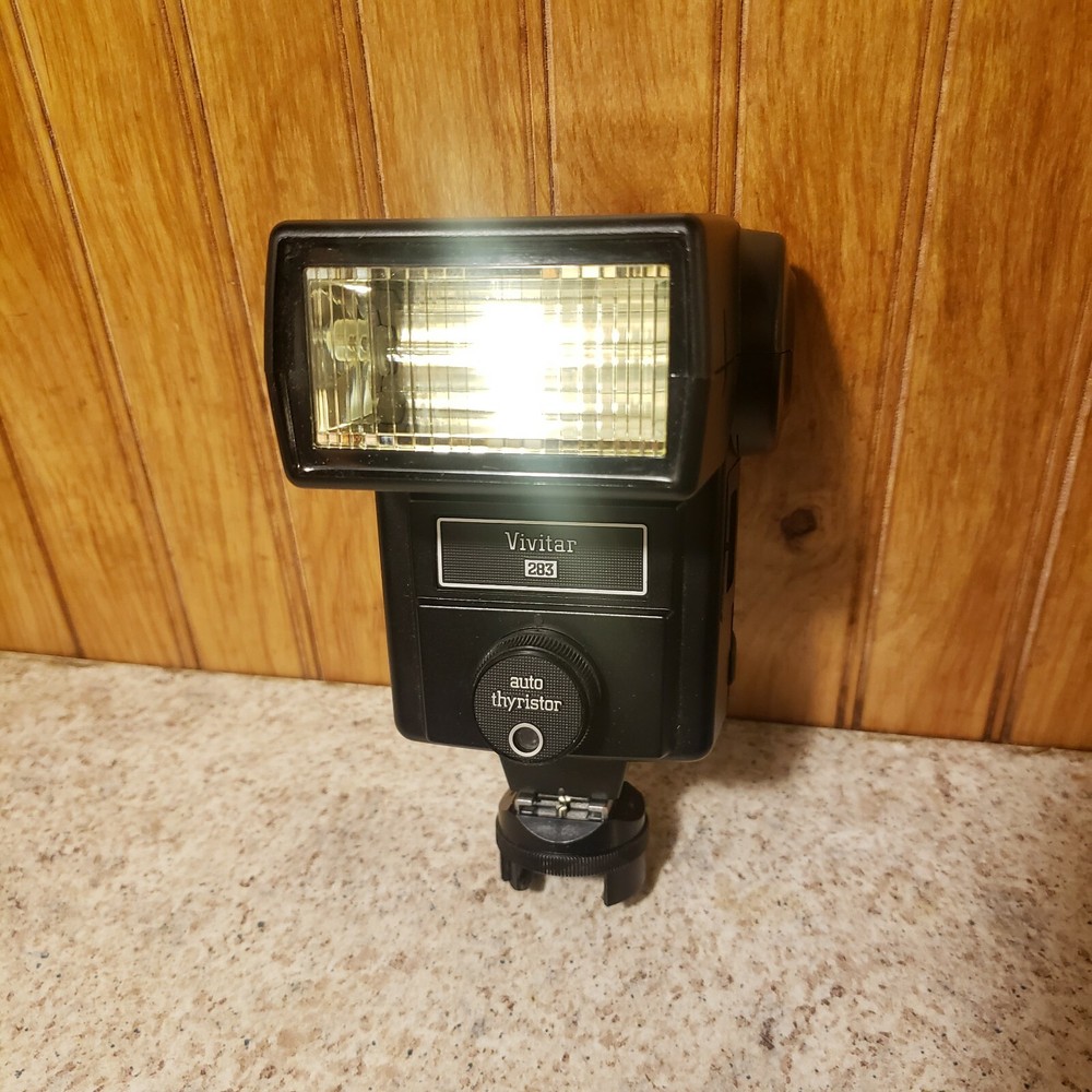 Vivatar 283 Auto Thyristor Camera Flash - good condition